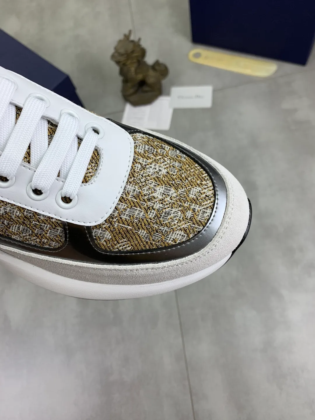 Men's Men's Shoes💰P420💰[New Style]🆘[Dior] 2025 Dior Original Lace-up Low-top Men's Shoes Classic casual shoes🔥This model is the official flagship model, with high quality and made by famous original designers. It is made of high-quality cowhide with original materials➕comfortable and breathable mesh lining➕pigskin insole. The perfect last shape and generous and fashionable design have attracted many consumers. Suitable for drivers to drive🚗. What you want is the best quality in the market. Color 4️⃣Code number: 38--44 (45 customized)